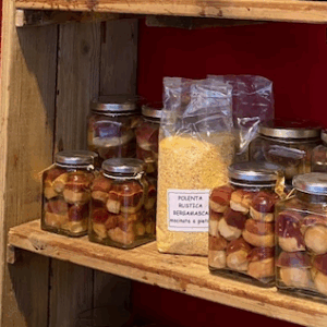 Nespoli funghi, la boutique che offre <br/> solo il meglio di  porcini, finferli, ovoli